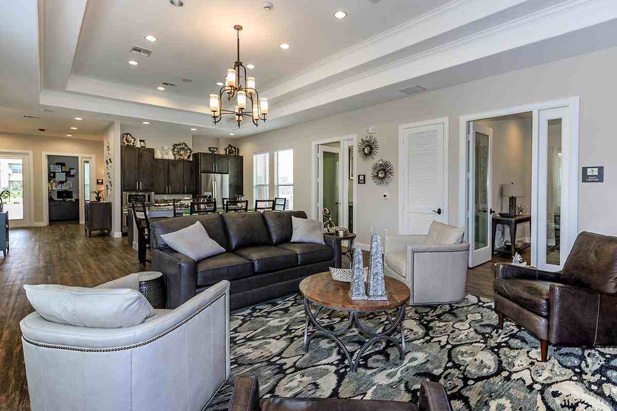 Liberty Village Apartments 4710 S Veterans Blvd, Edinburg, TX 78542