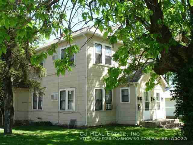 703 S Crysler Ave, Independence, MO 64052 Studio Apartment for Rent for