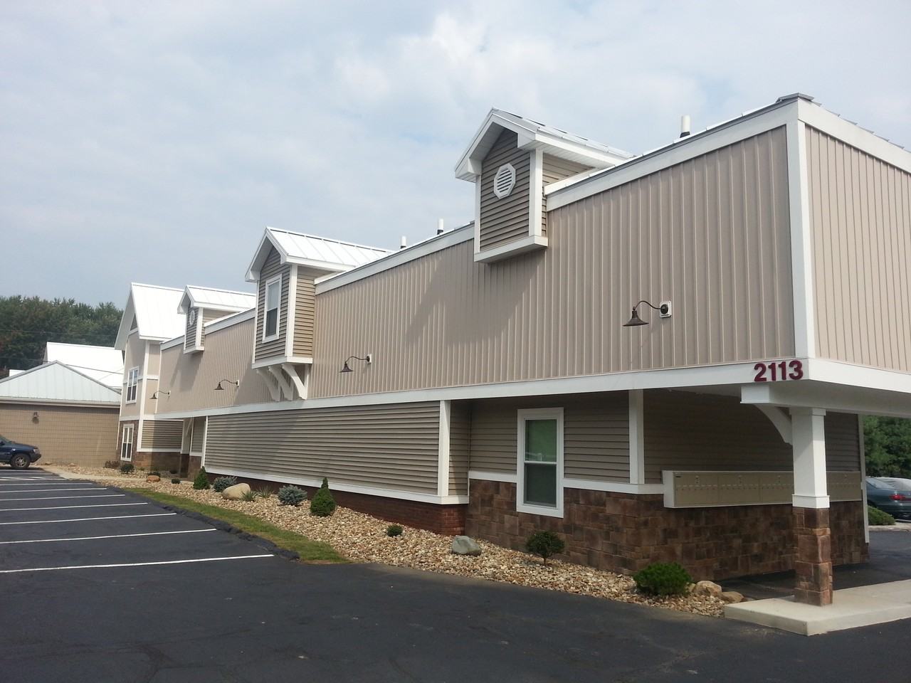 2113 Copley Rd Apartments in Akron, OH 44320 Zumper