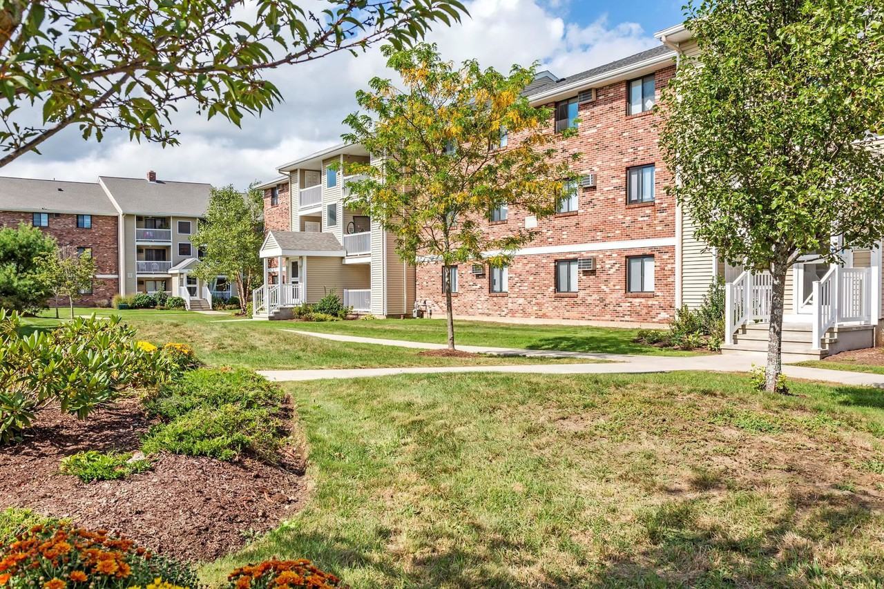 Rosemont Square Apartments 2 Chestnut W, Randolph, MA 02368 Zumper