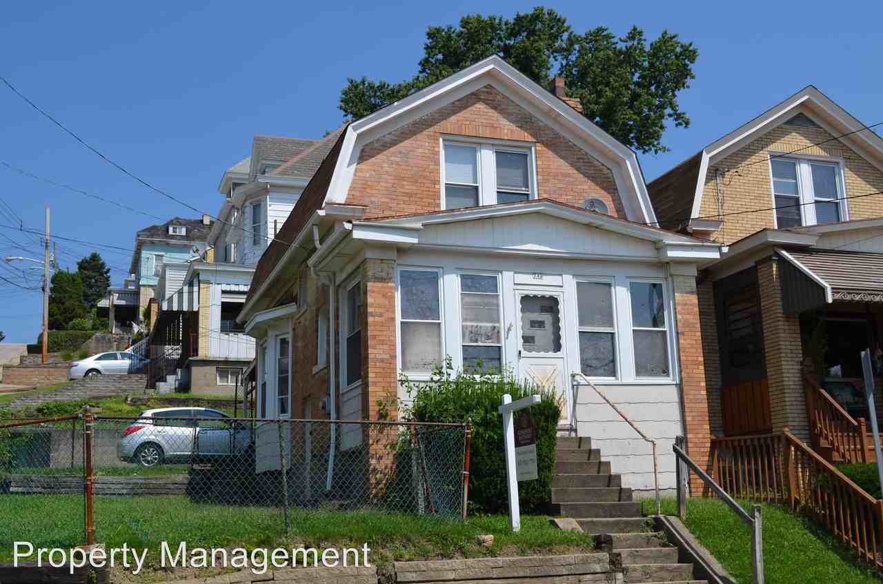 742 Sebring Ave, Pittsburgh, PA 15216 2 Bedroom House for Rent for 950