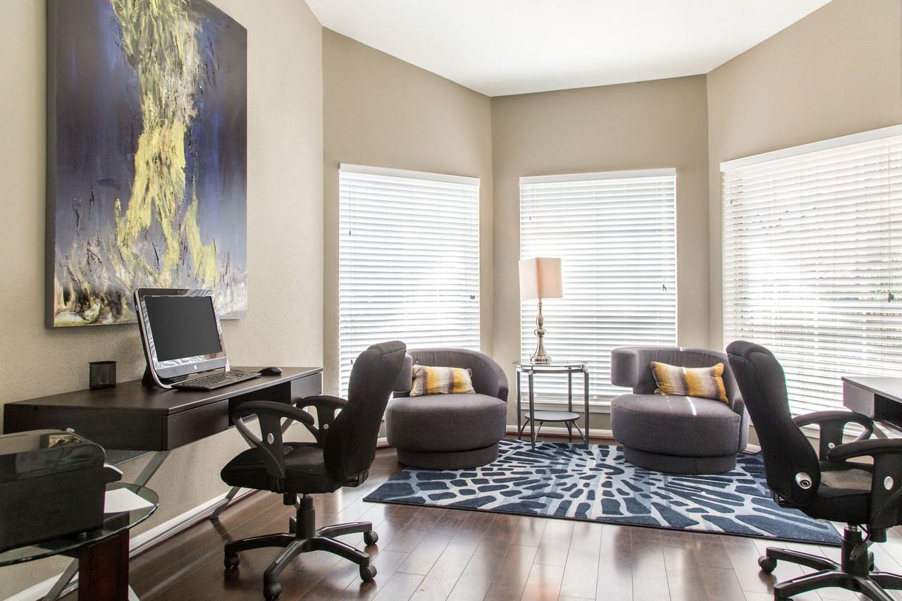 The Inverness Apartments 3133 Buffalo Speedway, Houston, TX 77098