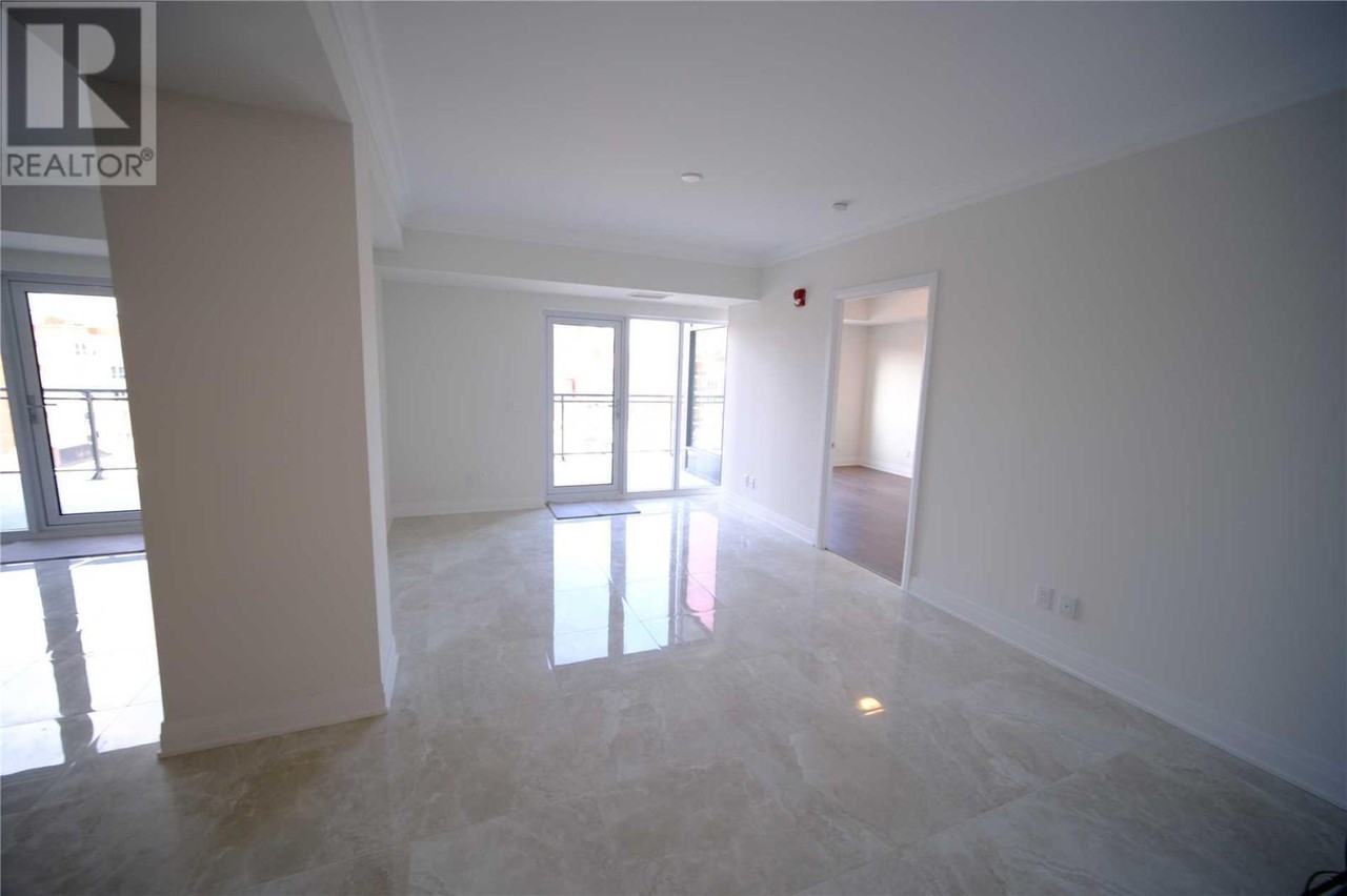 112 Woodbridge Avenue 702, Vaughan, ON L4L 2S7 3 Bedroom Apartment for