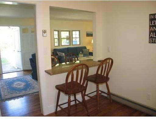 129 Otis Bassett Rd, West Tisbury, MA 02568 3 Bedroom Apartment for