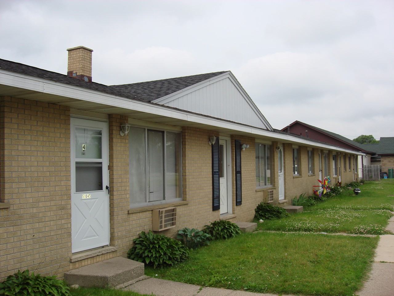 51047 Willis Rd Apartments in Belleville, MI 48111 Zumper