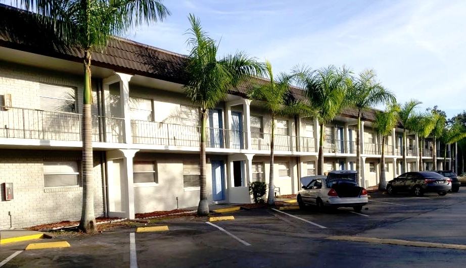 Villas at 17th Apartments for Rent 1701 N Central Ave, Kissimmee, FL