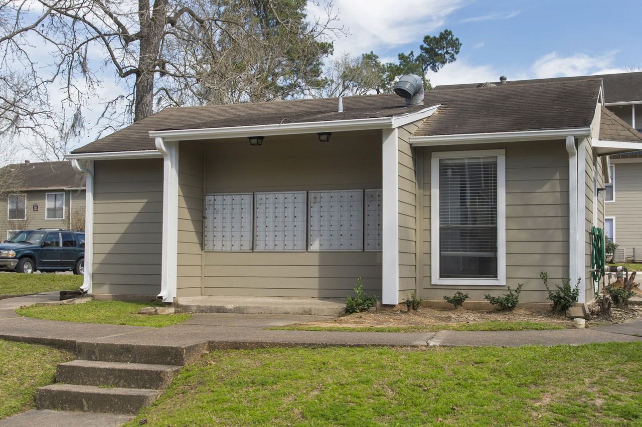 Riverwalk Apartments 450 Normandy St, Houston, TX 77015 Zumper