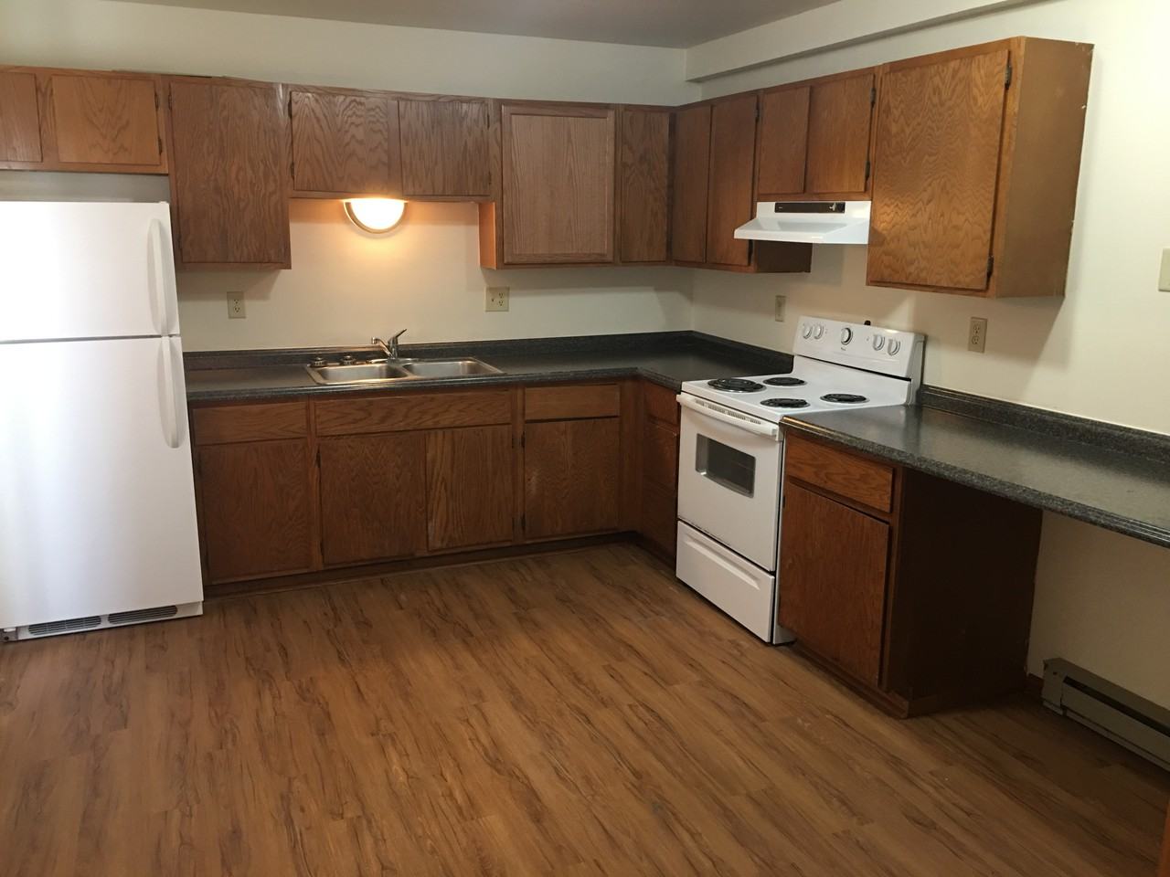 812 Greenbrier Rd Apartments in Dekalb, IL 60115 Zumper