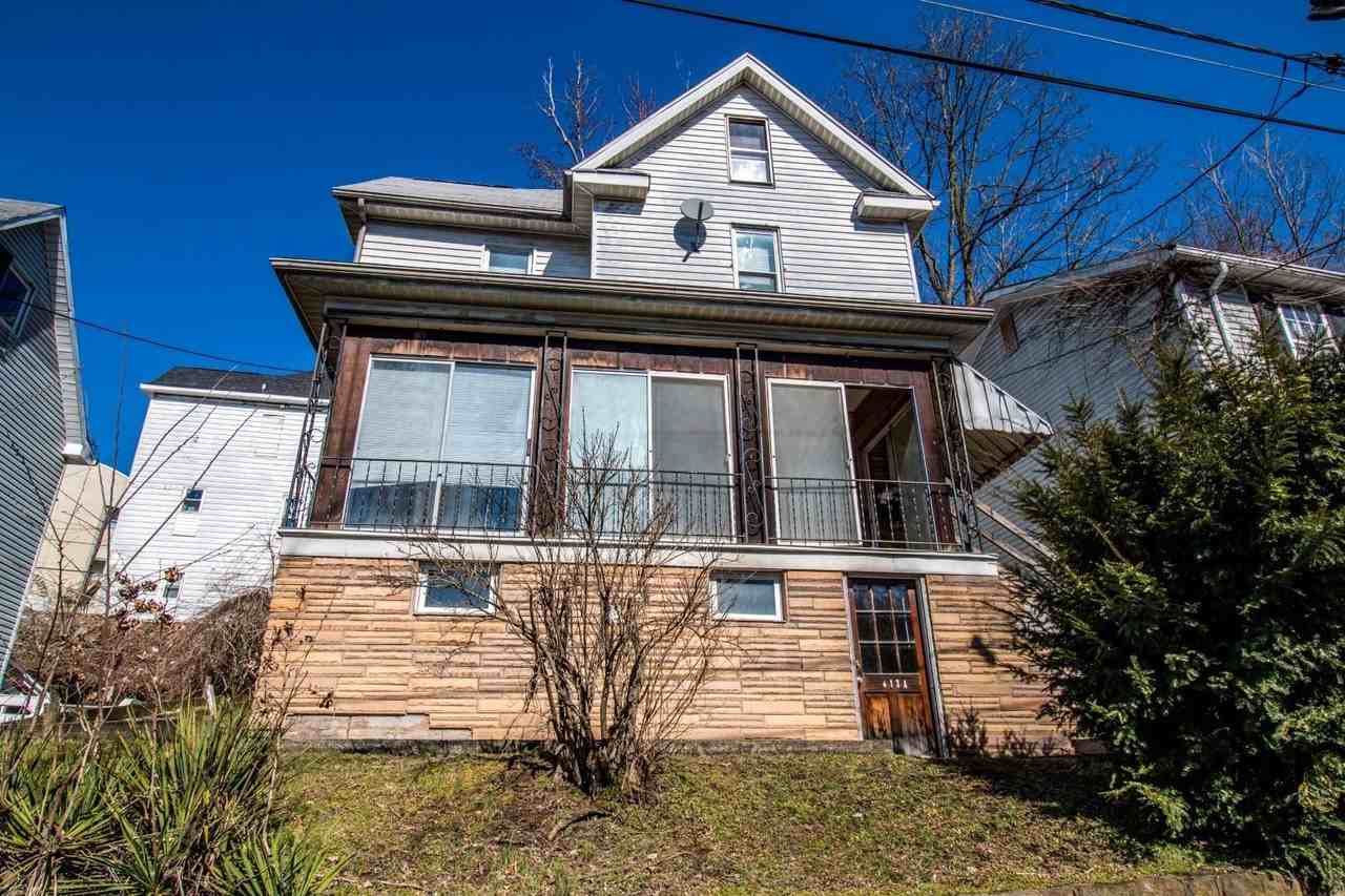 413 Forest Avenue Apartments in Downtown WV