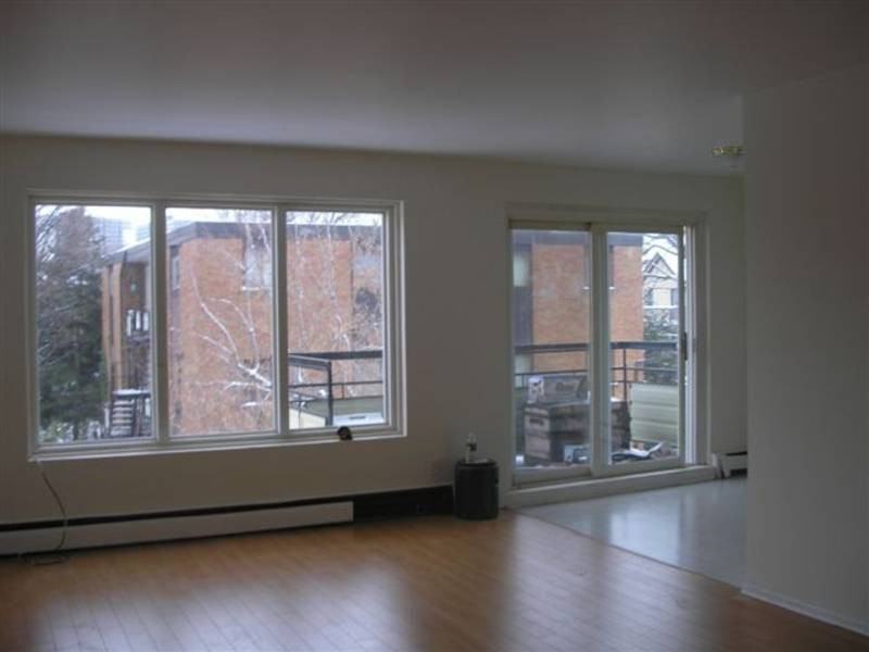 232 Louisa Street, Kitchener, ON N2H 5M7 2 Bedroom Apartment for 1,203