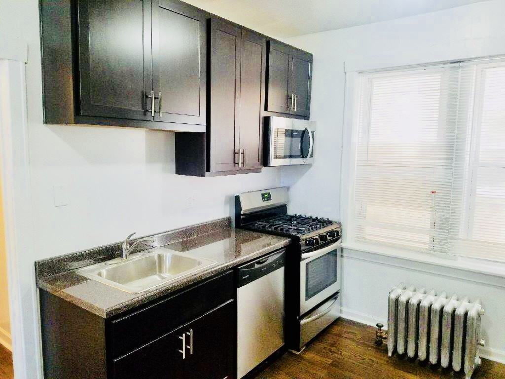 340208 W Berteau/420206 N Kimball Apartments 3402 W Berteau Ave