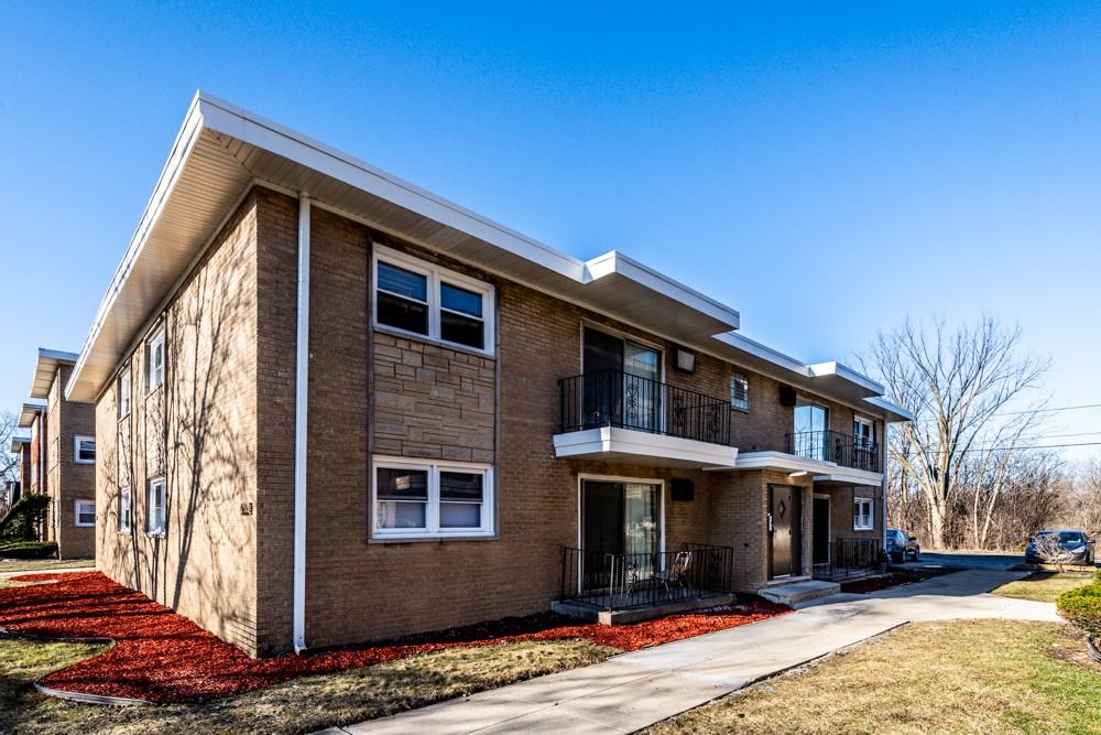 1521014 Chicago Rd Apartments 15210 Martin Luther King Jr Dr, Dolton