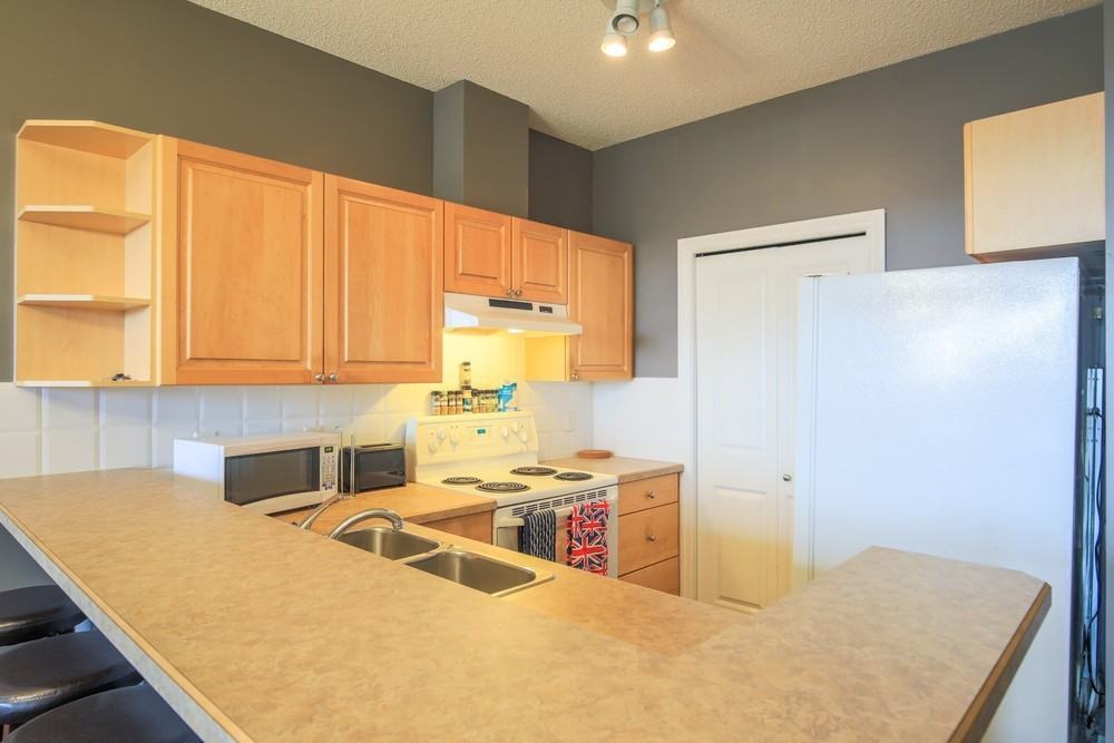 2231, 1010 Arbour Lake Road NW Apartments 1010 Arbour Lake Rd NW