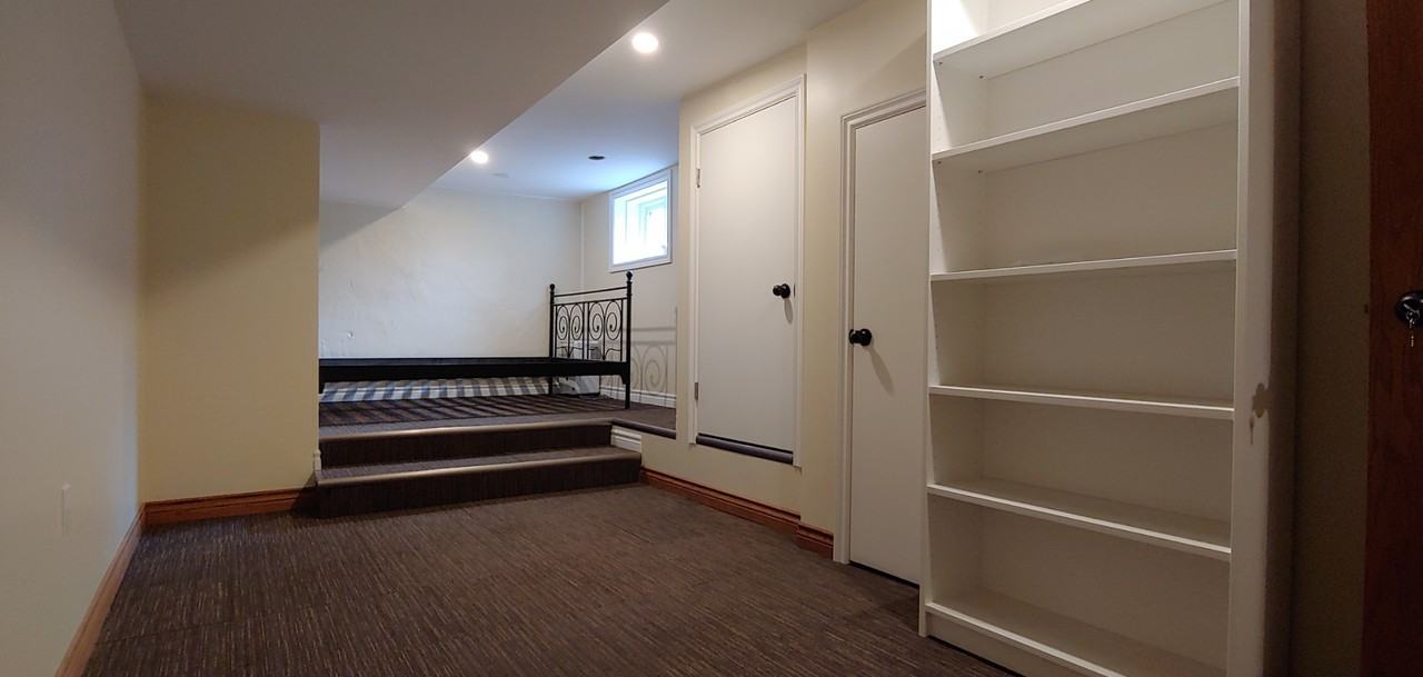 474 Division Street, Kingston, ONTARIO K7K 4B1 Room for 550/month Zumper