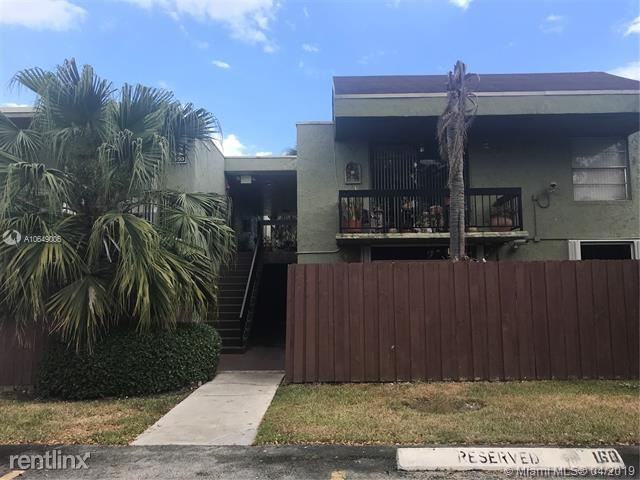 CAPTIVA LAKES VILLAS COND Apartments 8309 SW 142nd Ave, Kendale Lakes