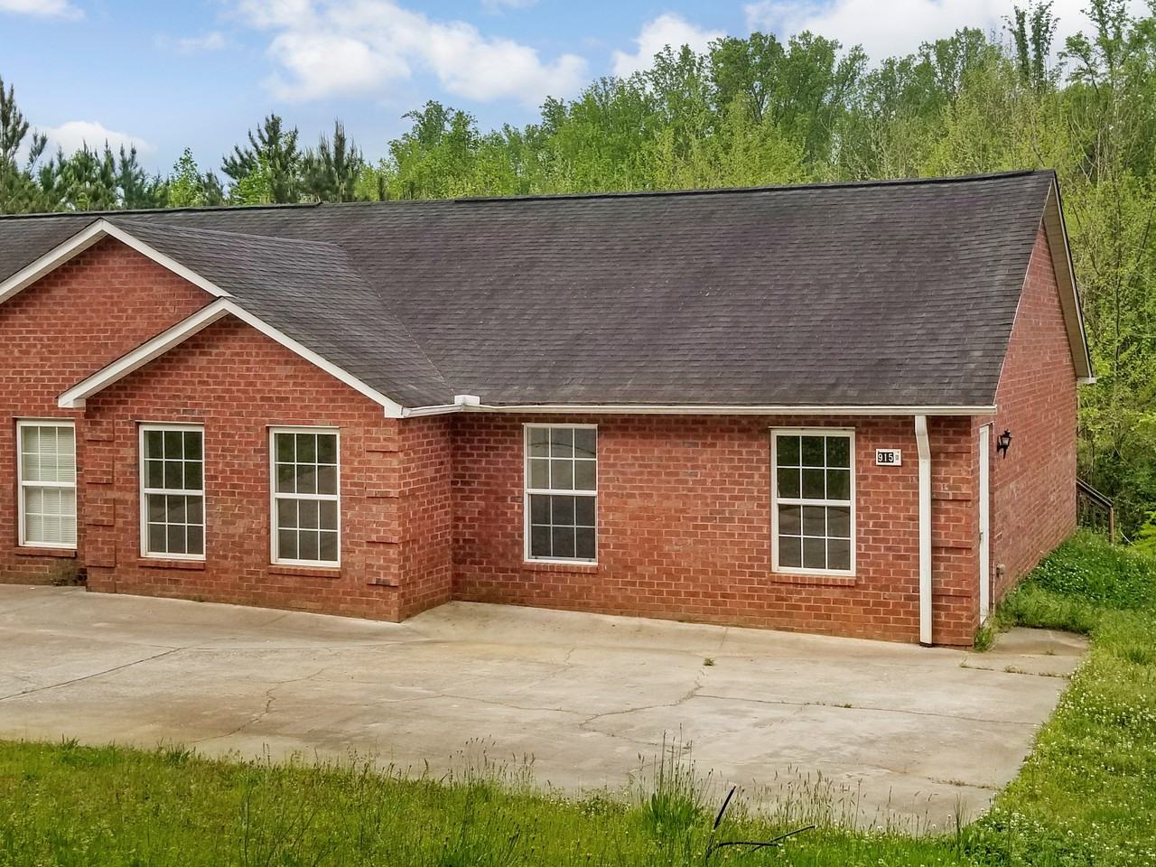 915 Black Snake Rd, Easley, SC 29640 3 Bedroom Apartment for Rent for