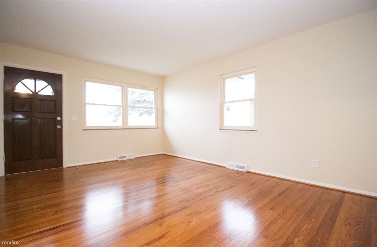 3647 Terrace Dr Apartments in Point Place, Toledo, OH 43611 Zumper