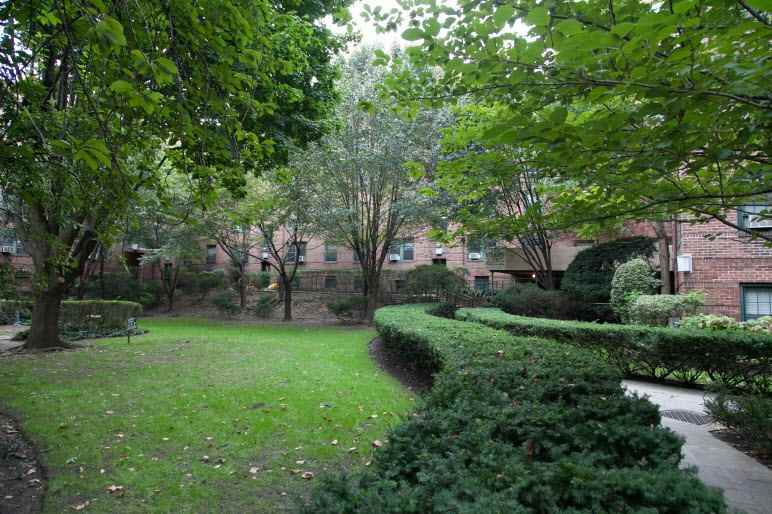 Sunnyside Garden Apartments 5101 39th Ave, New York, NY 11104 Zumper