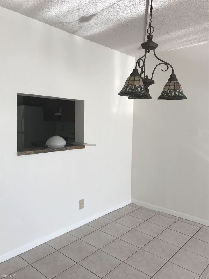 concorde village Apartments 6301 N University Dr, Tamarac, FL 33321