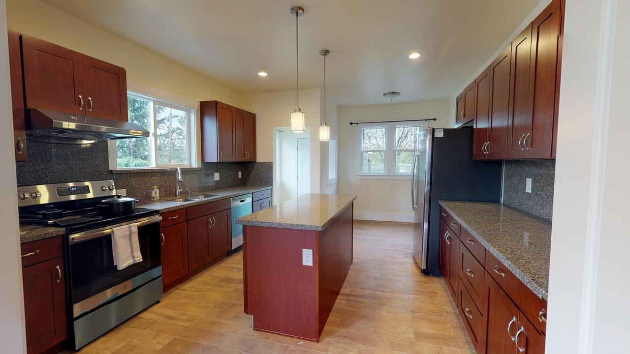 Delightful Judkins Park house by Lake Washington Apartments in Seattle