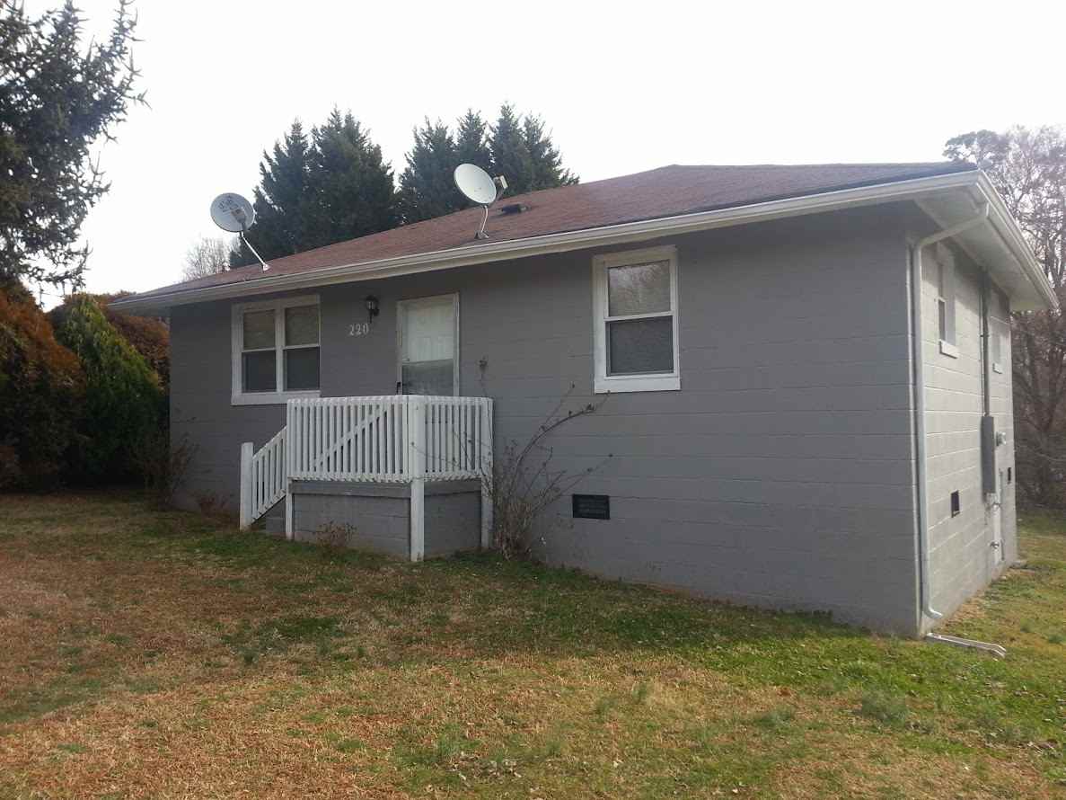 220 Moore Rd, Mebane, NC 27302 2 Bedroom House for Rent for 725/month