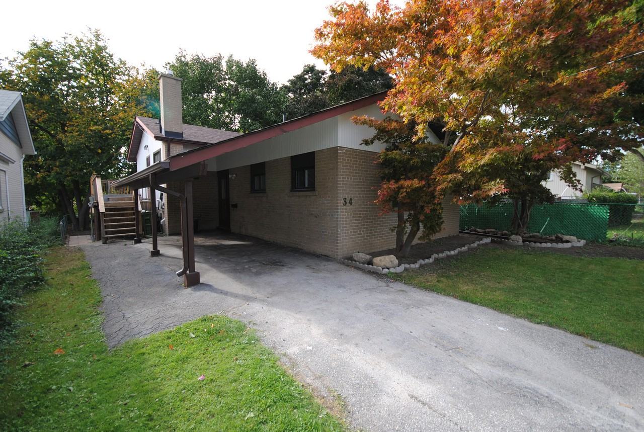 34 Orton Park Road Main, Toronto, ON M1G 3G4 3 Bedroom Apartment for