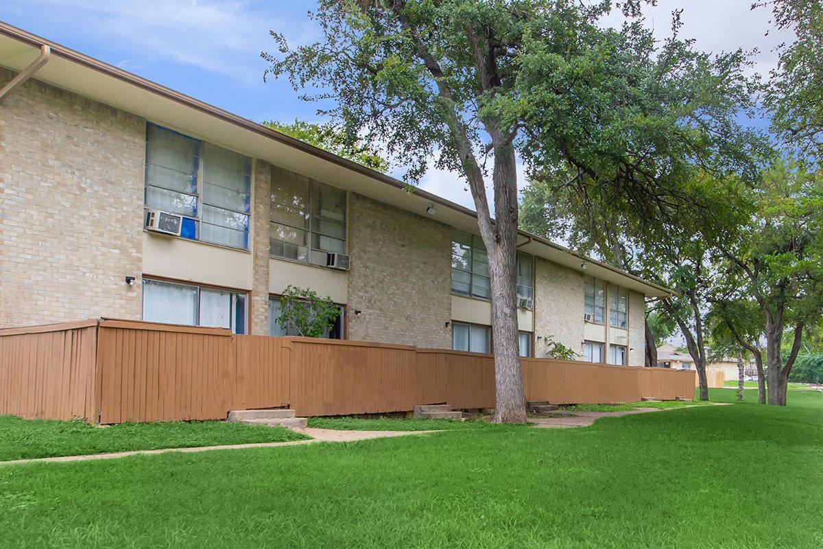 2704 CDMX Apartments 2704 S Cockrell Hill Rd, Dallas, TX 75211 Zumper