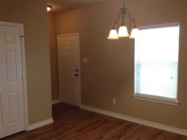 BRADFORD CREEK TOWNHOMES Apartments 1900 Daisy Way, Kilgore, TX 75662