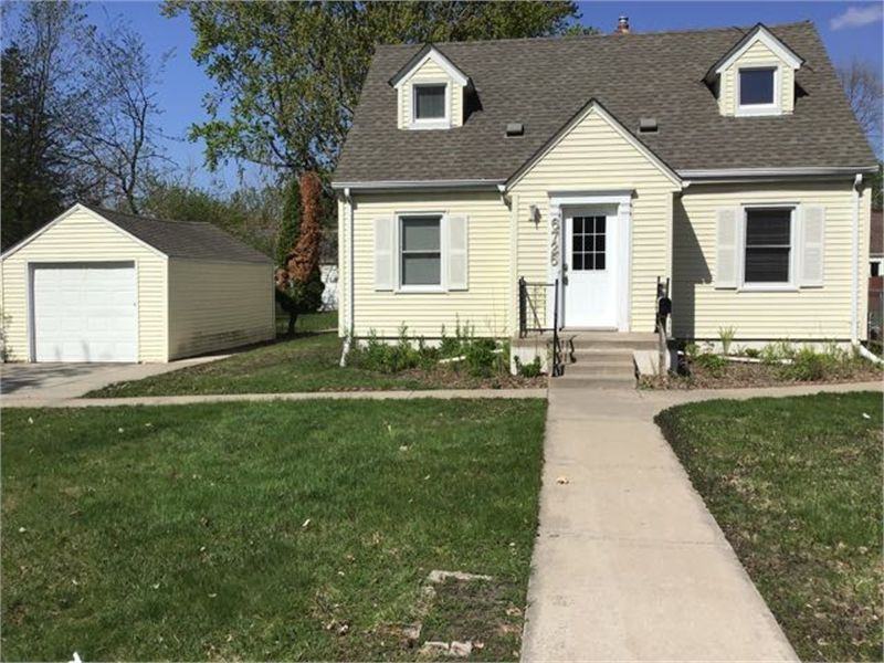 6726 4th Ave S, Richfield, MN 55423 3 Bedroom House for Rent for 2,077