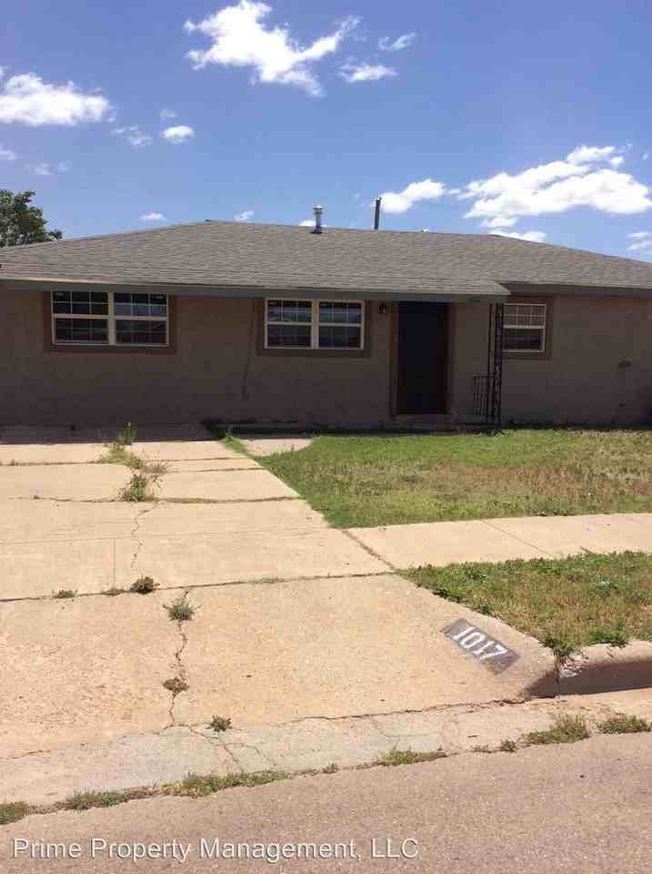 1017 Cypress St, Clovis, NM 88101 4 Bedroom House for Rent for 975