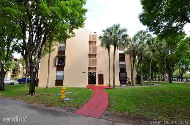 PROMENADE AT KENDALE LAKE Apartments 14311 N Kendall Dr, Kendale