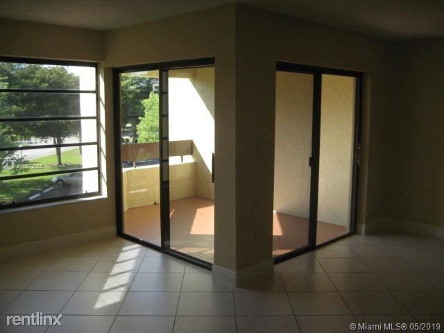 KENLAND POINTE CONDO 1 Apartments 9022 SW 123rd Ct, The Crossings