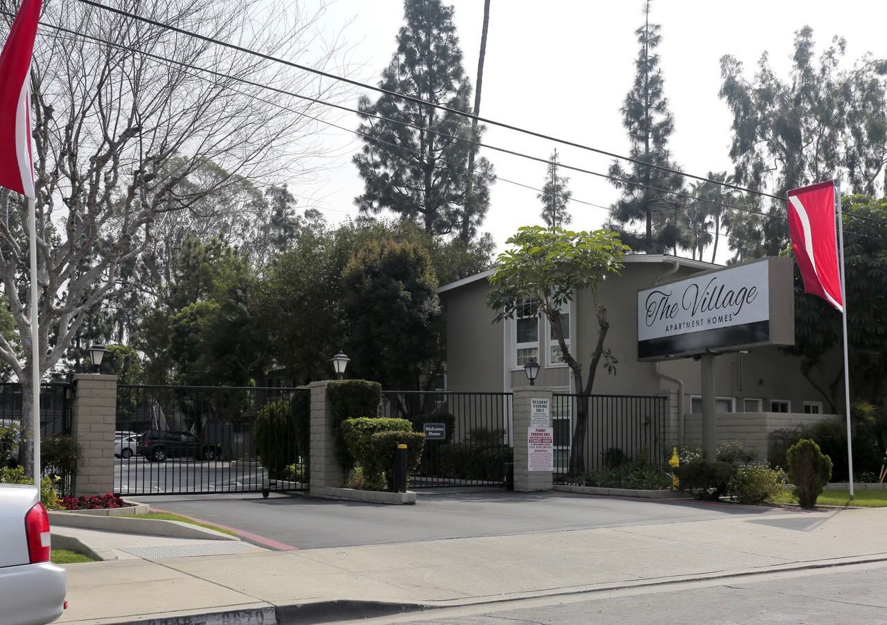 Village Apartments 8840 Lindell Avenue, Downey, CA 90240 Zumper
