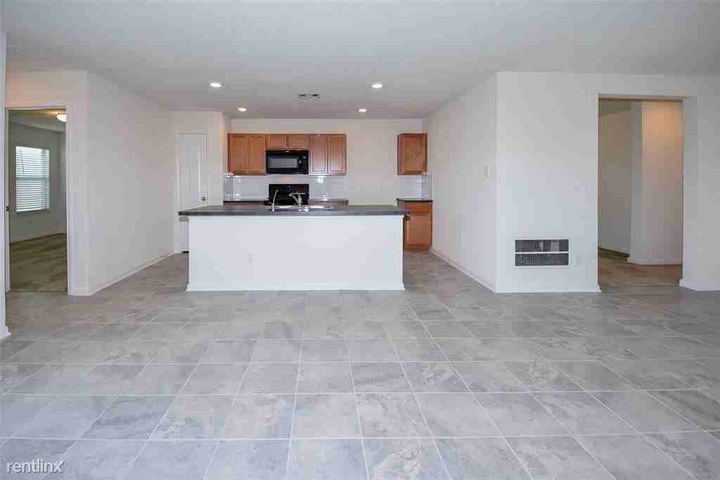 11663 Apartments in Downtown Houston, Houston, TX 77038 Zumper