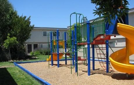 Whitman Villa Townhomes Apartments 25455 Whitman St, Hayward, CA