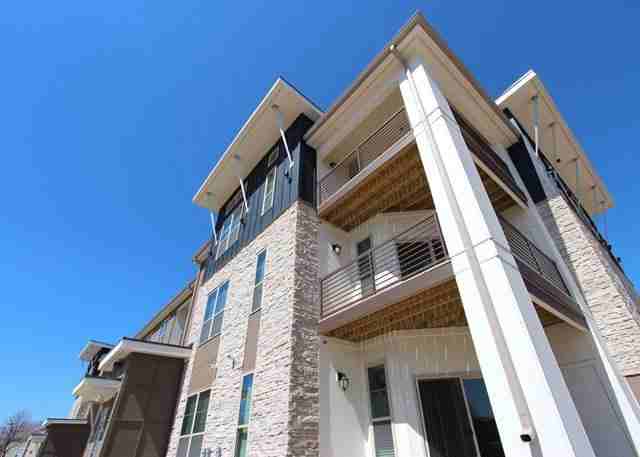 82 Flats Apartments 82nd St, Indianapolis, IN 46240 Zumper