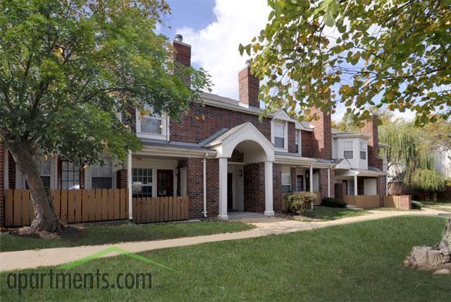 Willowbend Apartments 14343 Willow Bend Park, Town & Country, MO