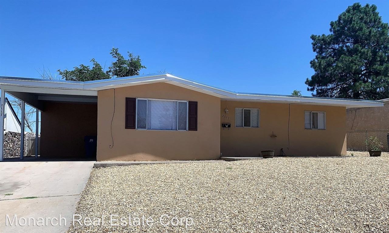 2117 Skyway Dr, Las Cruces, NM 88001 3 Bedroom House for Rent for 950