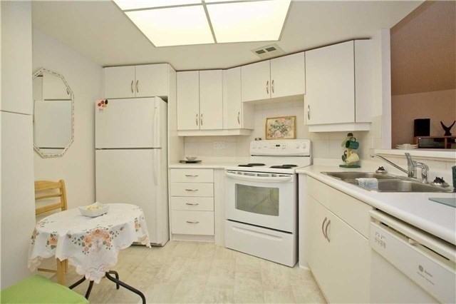 20 Guildwood Parkway, Toronto, ON M1E 5B6 2 Bedroom Apartment for