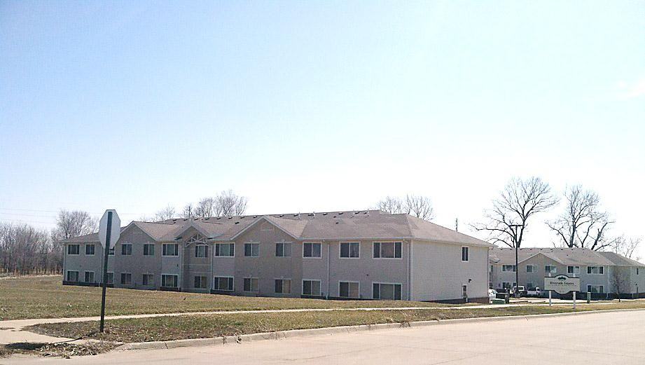 Riverside Estates Apartments 1104 River Dr S, Sioux City, IA 51109
