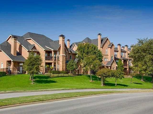 Archstone at MacArthur Apartments 1100 Hidden Ridge Dr., Irving, TX
