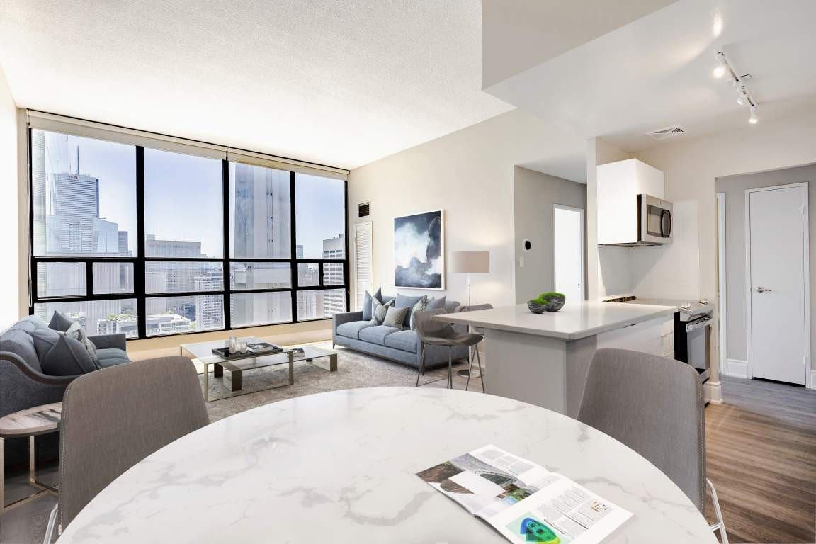 77 Gerrard West Apartments 77 Apartment Building, Toronto, ON M5G 2A1