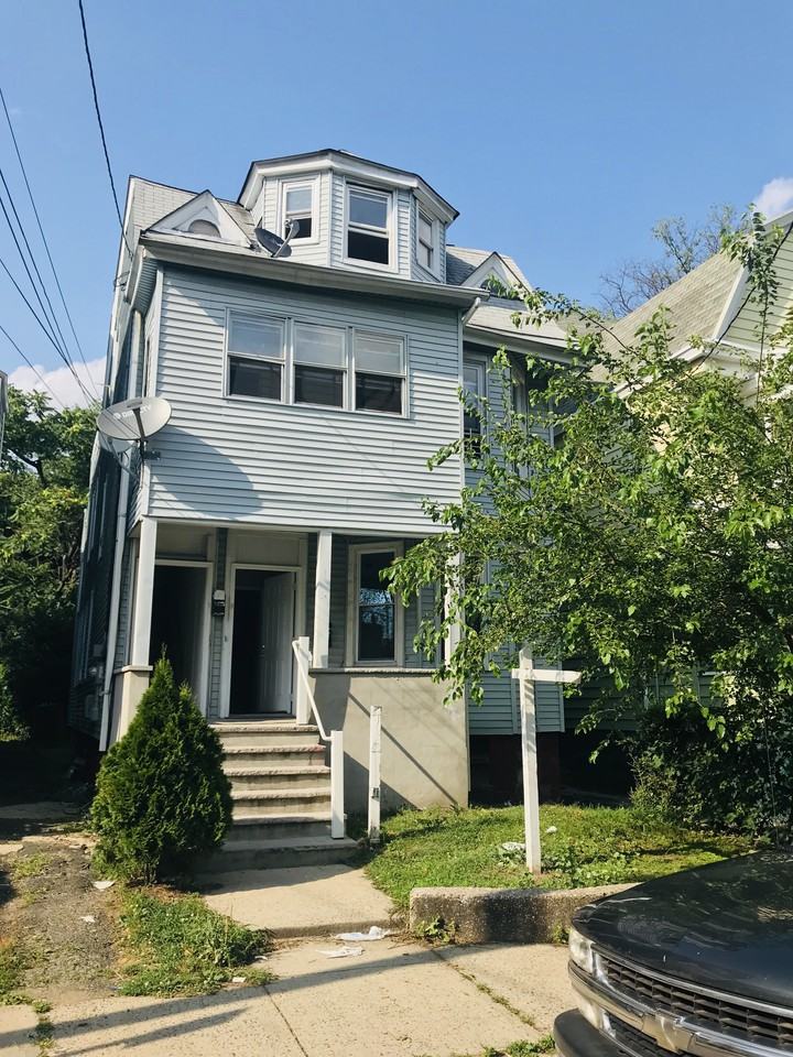 105 Rose Terrace 1, Newark, NJ 07108 3 Bedroom Apartment for Rent for