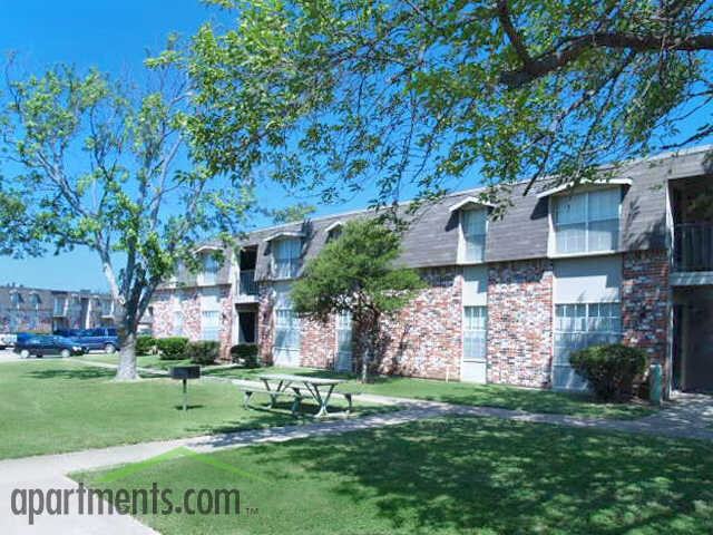 Fleetwood Square Apartments 416 Owen Ln, Waco, TX 76710 Zumper