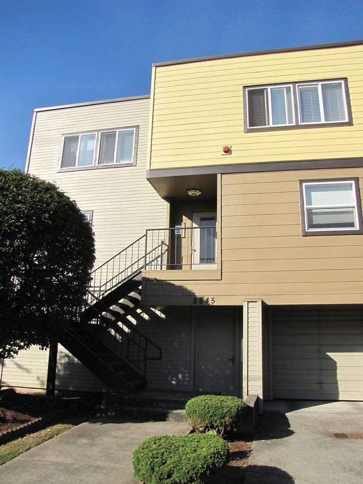 Midvale Apartments in North College Park, Seattle, WA 98103 Zumper