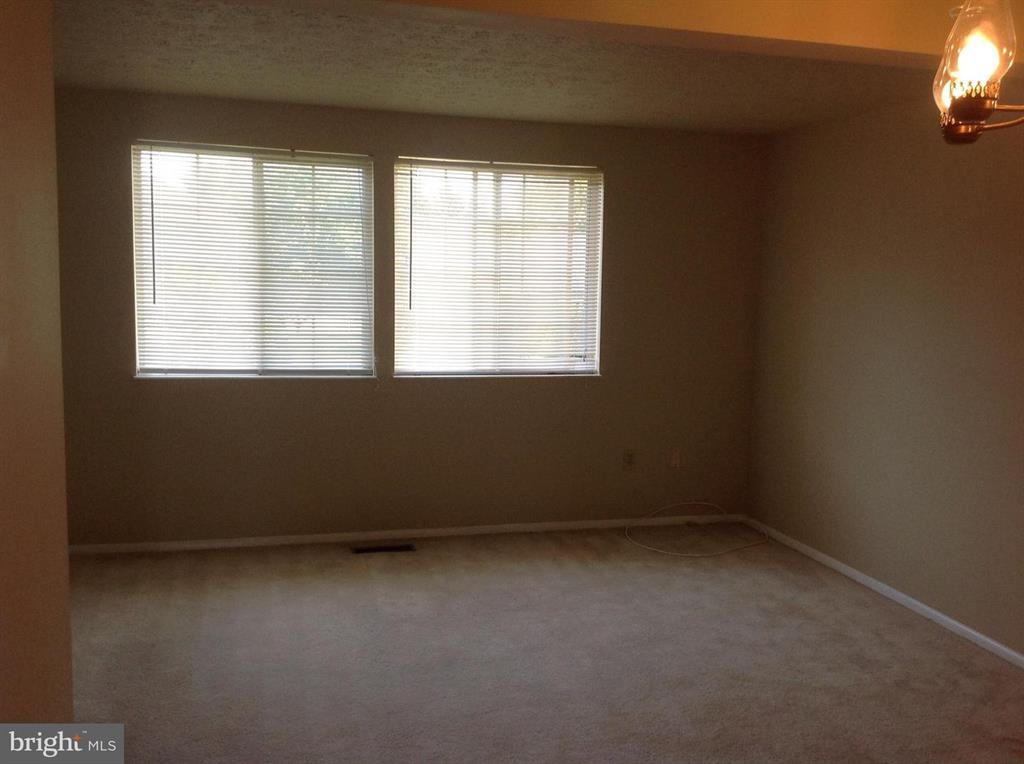 6822 Farmbrook Ct, Frederick, MD 21703 2 Bedroom House for 1,295/month