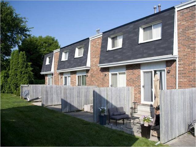 Riverside Manor Townhouses Apartments 5152 Morrish Rd, Swartz Creek