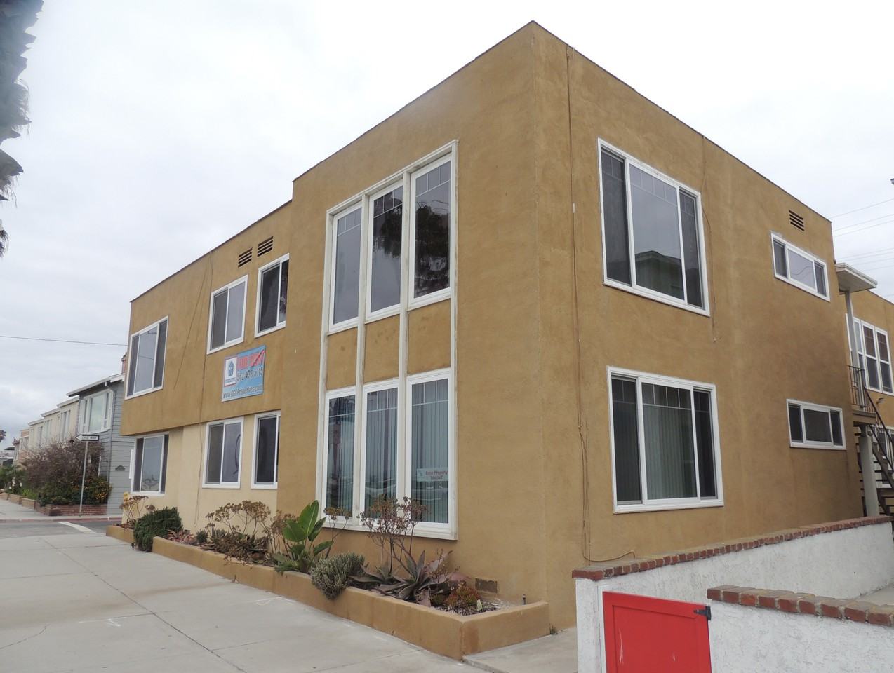 10 Bay Shore Ave Apartments in Belmont Shore, Long Beach, CA 90803 Zumper