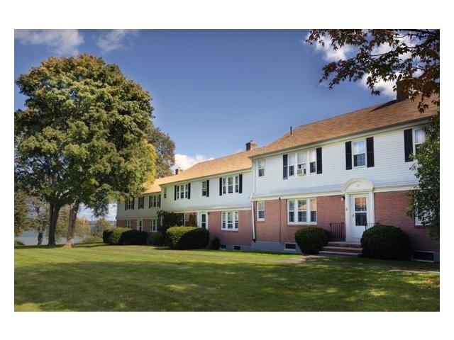 Princeton on Back Cove Apartments in Portland, OR 97229 Zumper