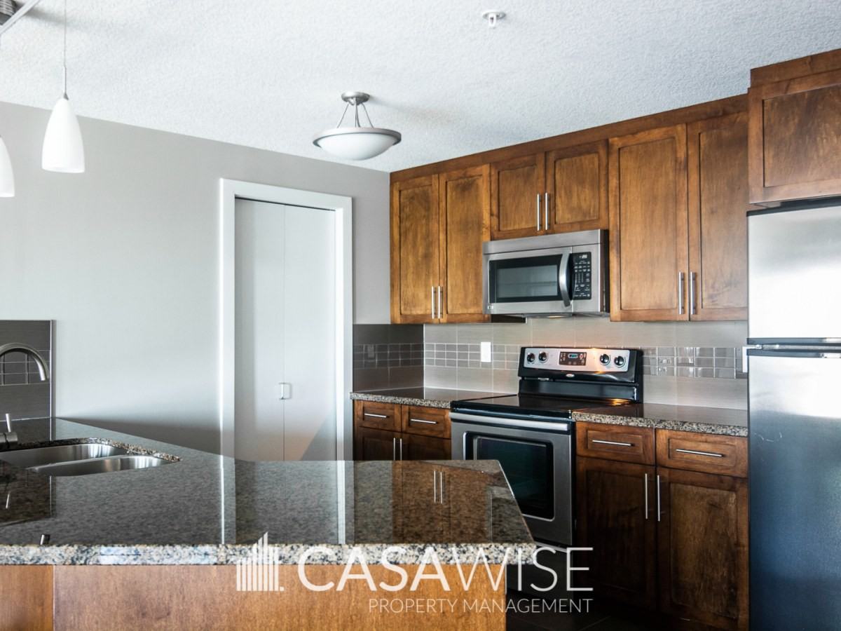 10055 118 Street, Edmonton, AB T5K 0C1 2 Bedroom Apartment for Rent